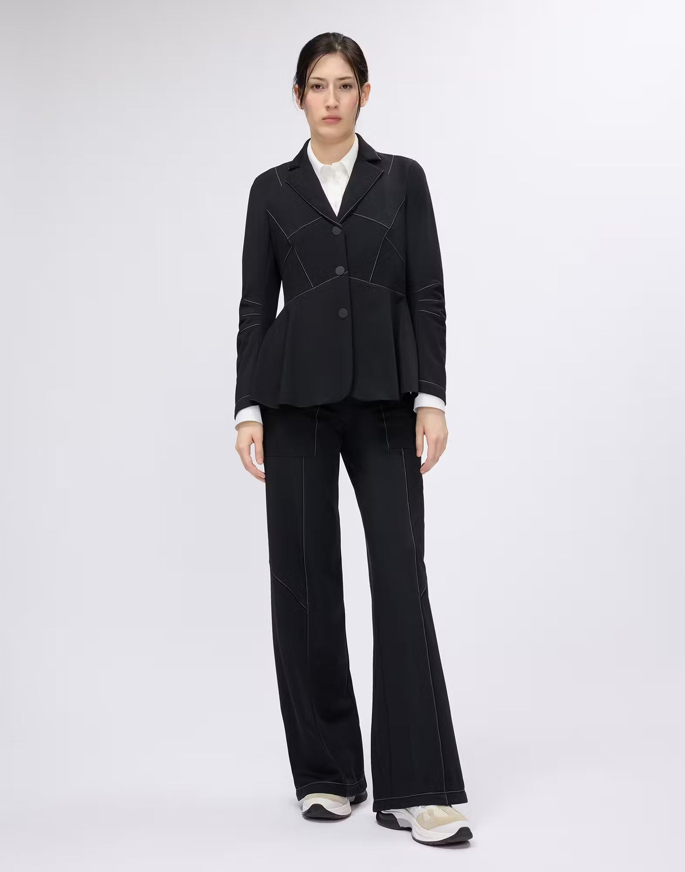 Tailored jacket with contrast topstitching