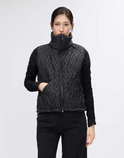 Gilet with geometric quilting
