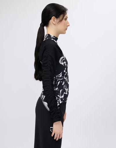 T-shirt with mesh sleeves