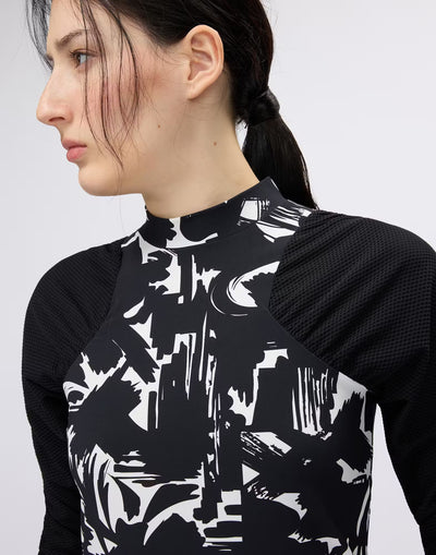 T-shirt with mesh sleeves