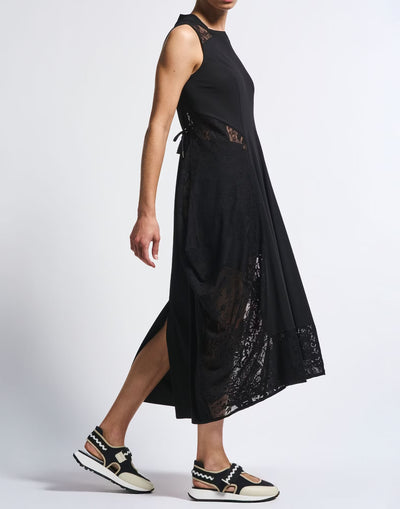 Sleeveless black stretch lace dress