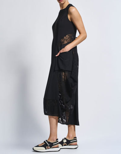 Sleeveless black stretch lace dress