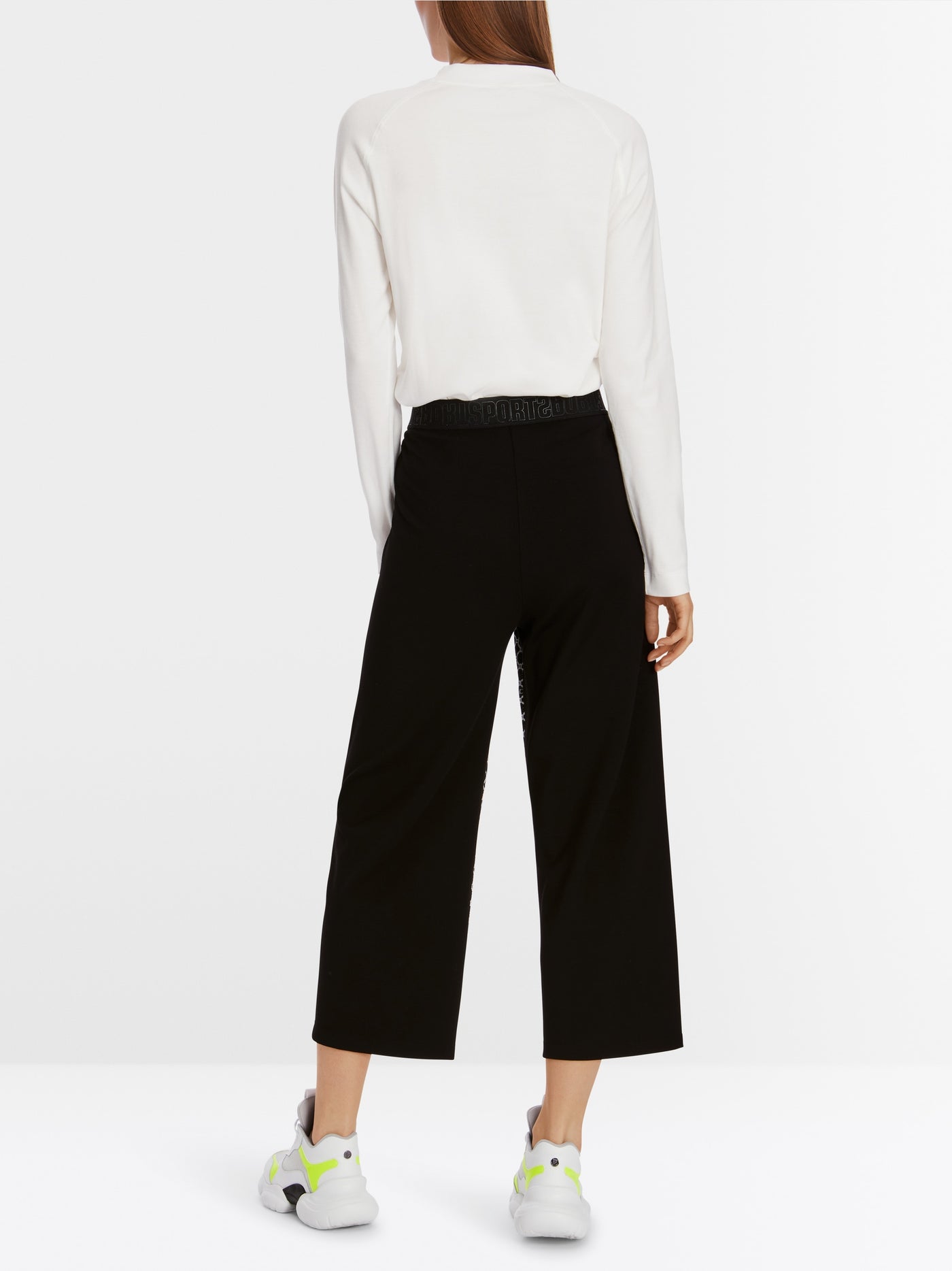 Wide leg knitted trousers