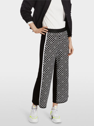 Wide leg knitted trousers