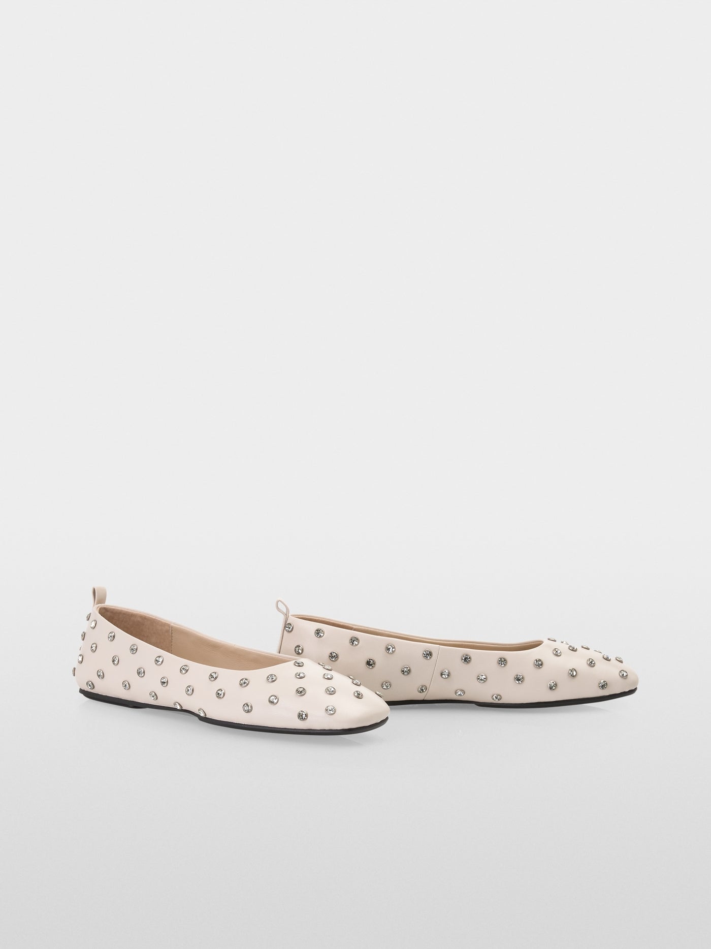 Ballerina flats made of soft leather