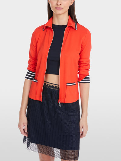 Light jacket with contrast details.