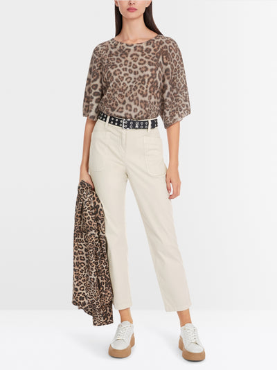 Cropped tapered cut trousers