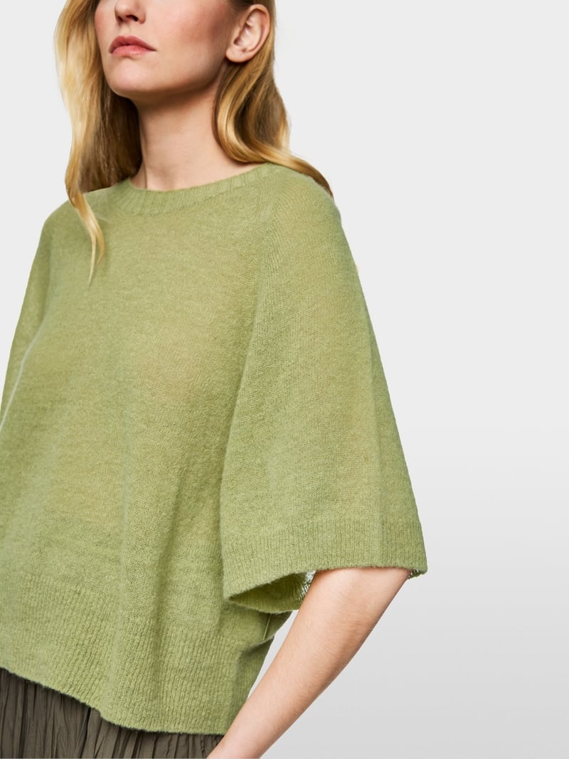 Lightweight alpaca and wool jumper