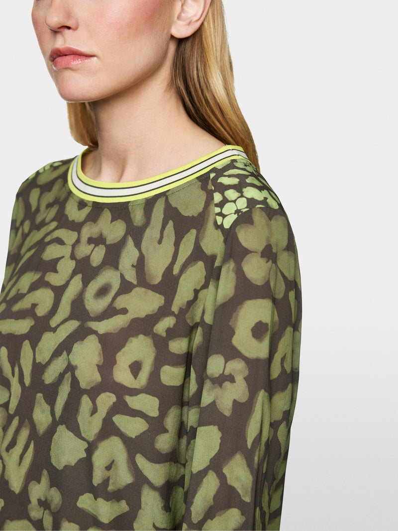 Slip-on blouse with leo print