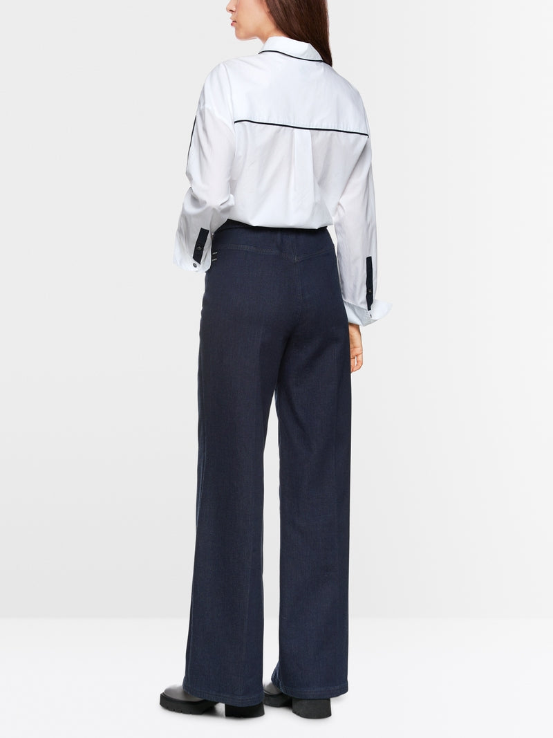 Flared jeans