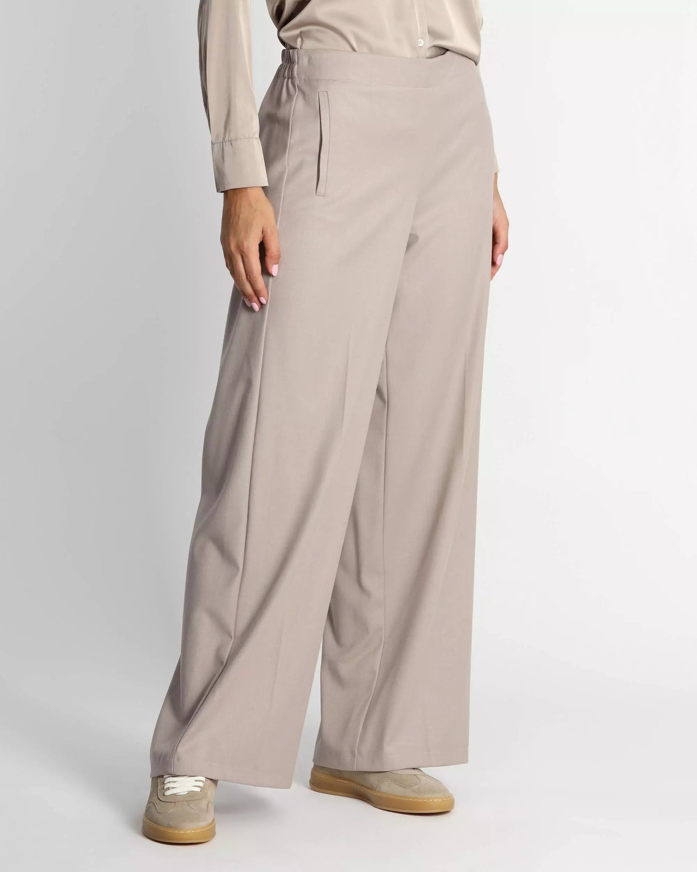 Flannel Trousers – Straight Fit